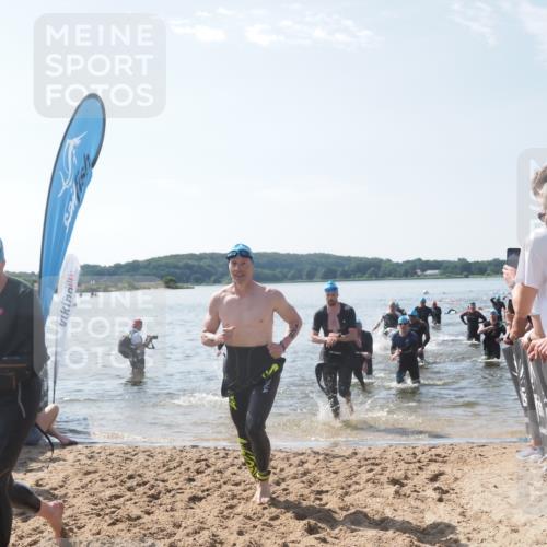 22.06.2025 - Viking Triathlon MichiJ http://msf.ph/oto/8098238 22.06.2025 10:43:14 Schwimmen 31, 109, 110, 115, 128, 167, 186, 328, 358, 483, 489 meine-sportfotos.de