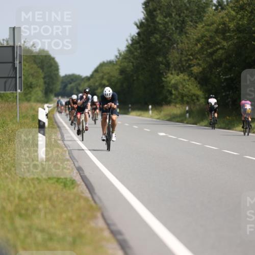 22.06.2025 - Viking Triathlon Yannick Fuchs http://msf.ph/oto/8098249 22.06.2025 11:22:54 Radfahren 40, 46, 81, 134, 161, 232, 265, 456 meine-sportfotos.de