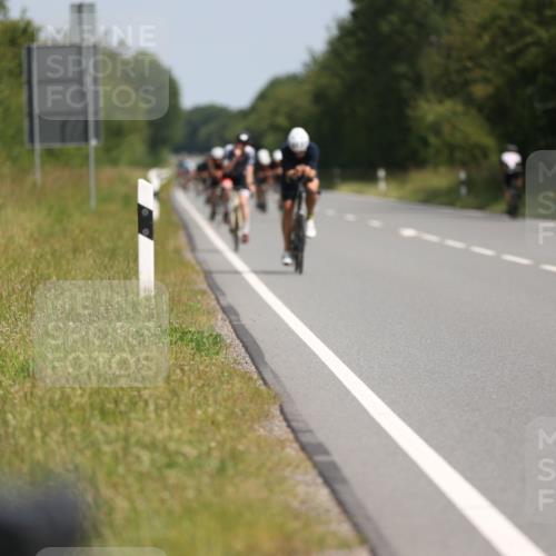 22.06.2025 - Viking Triathlon Yannick Fuchs http://msf.ph/oto/8098258 22.06.2025 11:22:55 Radfahren 46, 81, 88, 134, 161, 232, 265, 456, 532 meine-sportfotos.de
