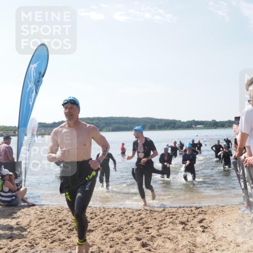 22.06.2025 - Viking Triathlon MichiJ http://msf.ph/oto/8098261 22.06.2025 10:43:15 Schwimmen 31, 109, 110, 115, 128, 167, 186, 328, 358, 483, 489 meine-sportfotos.de