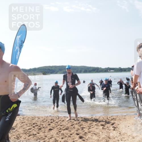 22.06.2025 - Viking Triathlon MichiJ http://msf.ph/oto/8098286 22.06.2025 10:43:16 Schwimmen 31, 109, 110, 115, 167, 257, 328, 358, 483, 489 meine-sportfotos.de