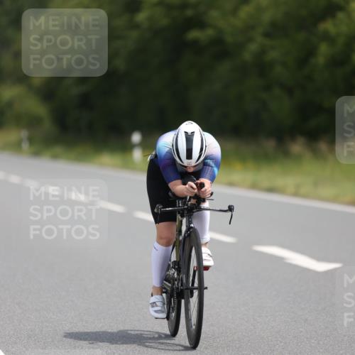 22.06.2025 - Viking Triathlon Yannick Fuchs http://msf.ph/oto/8098287 22.06.2025 12:01:14 Radfahren 63, 246, 406, 467, 491, 551 meine-sportfotos.de