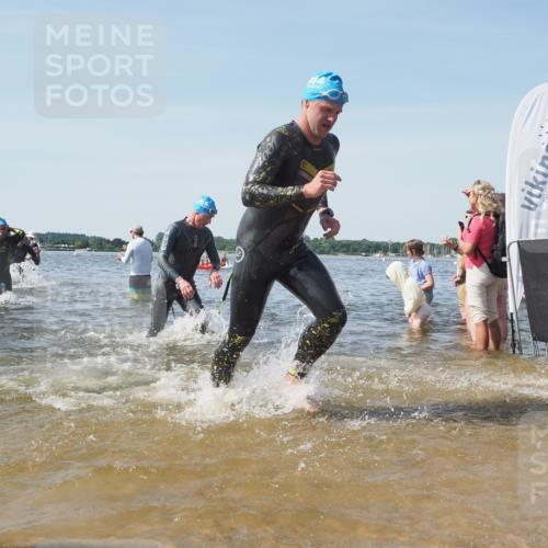 22.06.2025 - Viking Triathlon KatJ http://msf.ph/oto/8098293 22.06.2025 10:31:57 Schwimmen 63, 87, 99, 124, 125, 193, 224, 226, 271, 435, 449, 464, 488, 507, 555, 658 meine-sportfotos.de