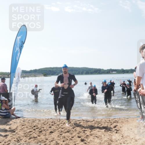 22.06.2025 - Viking Triathlon MichiJ http://msf.ph/oto/8098295 22.06.2025 10:43:16 Schwimmen 31, 109, 110, 115, 167, 257, 328, 358, 483, 489 meine-sportfotos.de