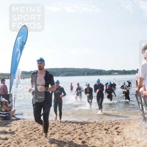 22.06.2025 - Viking Triathlon MichiJ http://msf.ph/oto/8098332 22.06.2025 10:43:17 Schwimmen 31, 109, 110, 115, 167, 257, 328, 358, 483, 489 meine-sportfotos.de