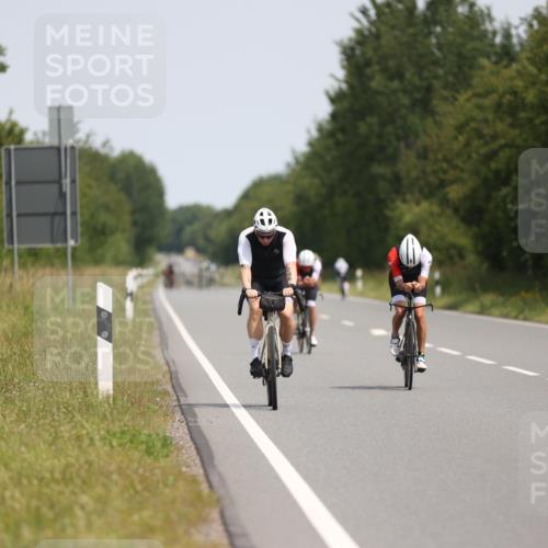 22.06.2025 - Viking Triathlon Yannick Fuchs http://msf.ph/oto/8098334 22.06.2025 12:01:16 Radfahren 63, 246, 406, 467, 491, 551 meine-sportfotos.de