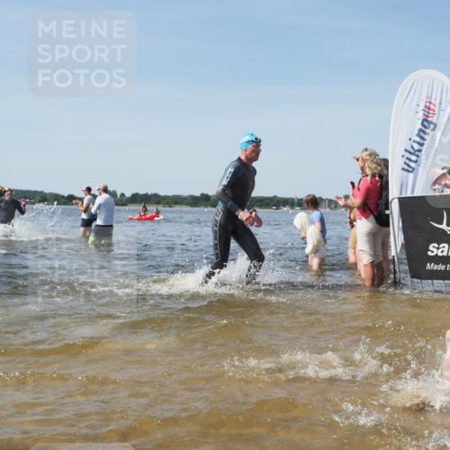 22.06.2025 - Viking Triathlon KatJ http://msf.ph/oto/8098336 22.06.2025 10:31:58 Schwimmen 63, 87, 124, 125, 193, 226, 271, 435, 449, 464, 488, 507, 555, 658 meine-sportfotos.de