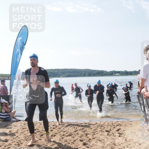 22.06.2025 - Viking Triathlon MichiJ http://msf.ph/oto/8098339 22.06.2025 10:43:17 Schwimmen 31, 109, 110, 115, 167, 257, 328, 358, 483, 489 meine-sportfotos.de
