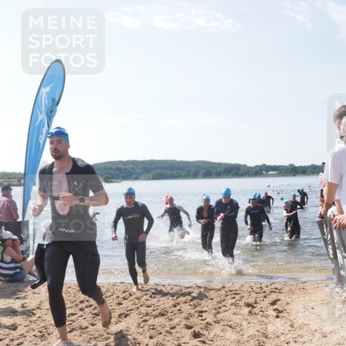 22.06.2025 - Viking Triathlon MichiJ http://msf.ph/oto/8098345 22.06.2025 10:43:17 Schwimmen 31, 109, 110, 115, 167, 257, 328, 358, 483, 489 meine-sportfotos.de