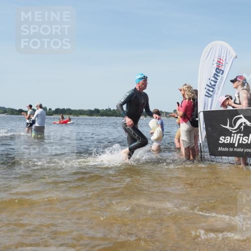 22.06.2025 - Viking Triathlon KatJ http://msf.ph/oto/8098353 22.06.2025 10:31:58 Schwimmen 63, 87, 124, 125, 193, 226, 271, 435, 449, 464, 488, 507, 555, 658 meine-sportfotos.de