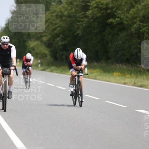 22.06.2025 - Viking Triathlon Yannick Fuchs http://msf.ph/oto/8098357 22.06.2025 12:01:17 Radfahren 63, 246, 406, 467, 491, 551 meine-sportfotos.de