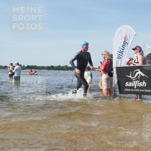 22.06.2025 - Viking Triathlon KatJ http://msf.ph/oto/8098361 22.06.2025 10:31:58 Schwimmen 63, 87, 124, 125, 193, 226, 271, 435, 449, 464, 488, 507, 555, 658 meine-sportfotos.de