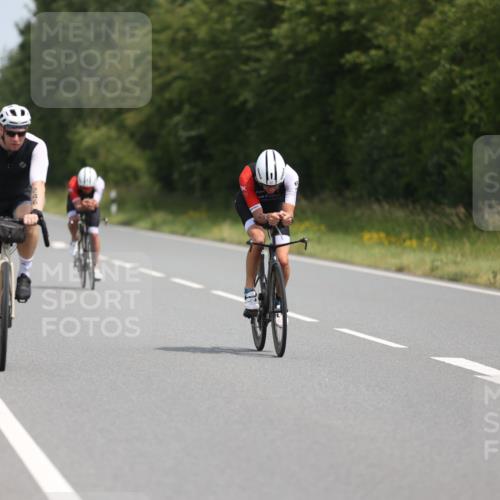 22.06.2025 - Viking Triathlon Yannick Fuchs http://msf.ph/oto/8098362 22.06.2025 12:01:17 Radfahren 63, 246, 406, 467, 491, 551 meine-sportfotos.de