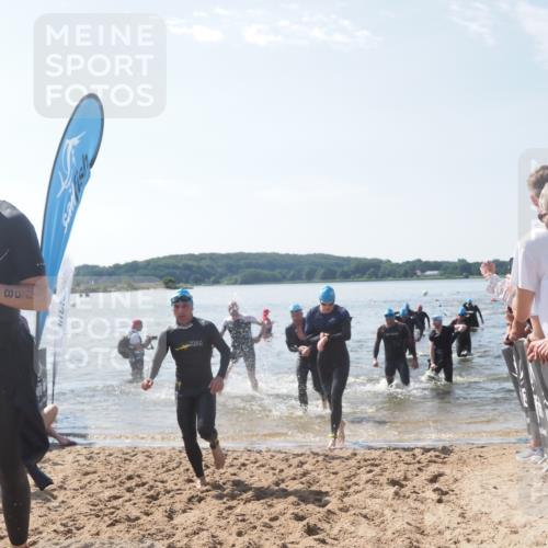 22.06.2025 - Viking Triathlon MichiJ http://msf.ph/oto/8098363 22.06.2025 10:43:18 Schwimmen 31, 109, 110, 115, 167, 257, 328, 358, 483, 489 meine-sportfotos.de
