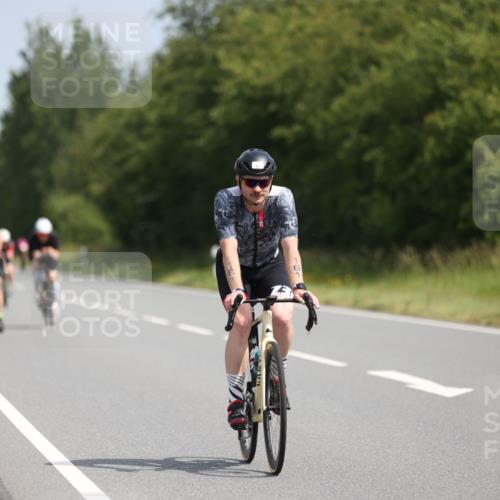 22.06.2025 - Viking Triathlon Yannick Fuchs http://msf.ph/oto/8098368 22.06.2025 11:23:00 Radfahren 20, 46, 81, 88, 161, 232, 265, 456, 532, 552 meine-sportfotos.de