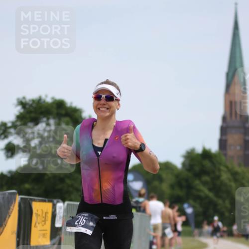 22.06.2025 - Viking Triathlon H.Heesch http://msf.ph/oto/8098369 22.06.2025 13:14:29 Laufen 215 meine-sportfotos.de