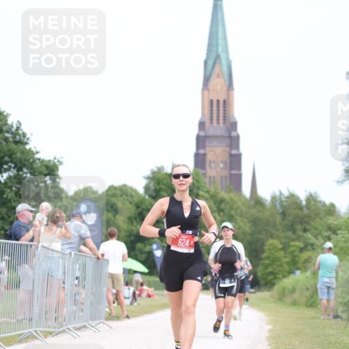 22.06.2025 - Viking Triathlon H.Heesch http://msf.ph/oto/8098372 22.06.2025 13:30:24 Laufen 58, 86, 530, 624 meine-sportfotos.de