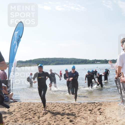 22.06.2025 - Viking Triathlon MichiJ http://msf.ph/oto/8098375 22.06.2025 10:43:18 Schwimmen 31, 109, 110, 115, 167, 257, 328, 358, 483, 489 meine-sportfotos.de
