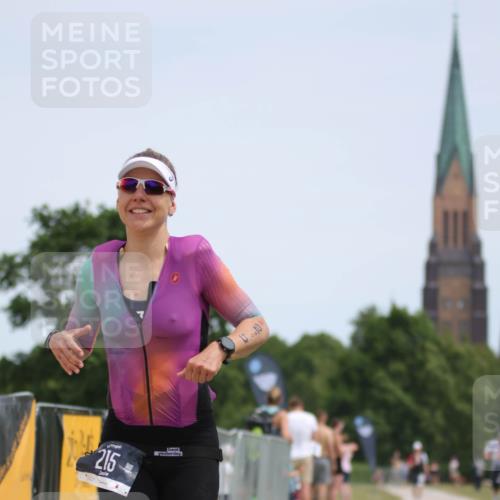 22.06.2025 - Viking Triathlon H.Heesch http://msf.ph/oto/8098382 22.06.2025 13:14:29 Laufen 215 meine-sportfotos.de