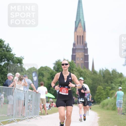 22.06.2025 - Viking Triathlon H.Heesch http://msf.ph/oto/8098386 22.06.2025 13:30:24 Laufen 58, 86, 530, 624 meine-sportfotos.de
