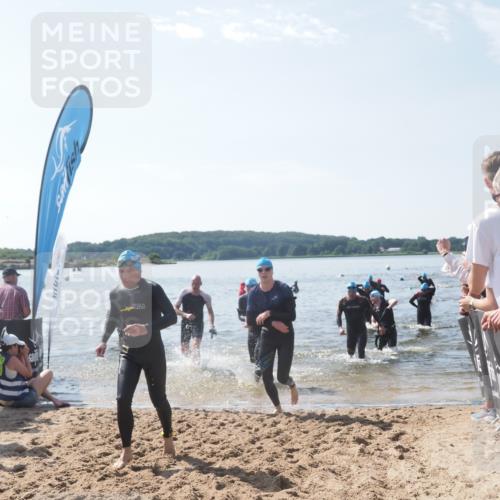 22.06.2025 - Viking Triathlon MichiJ http://msf.ph/oto/8098387 22.06.2025 10:43:18 Schwimmen 31, 109, 110, 115, 167, 257, 328, 358, 483, 489 meine-sportfotos.de