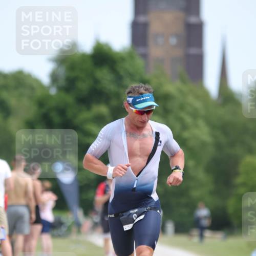 22.06.2025 - Viking Triathlon H.Heesch http://msf.ph/oto/8098389 22.06.2025 13:14:36 Laufen 6 meine-sportfotos.de