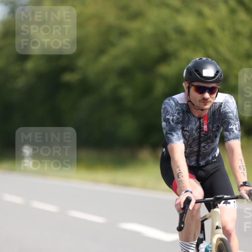 22.06.2025 - Viking Triathlon Yannick Fuchs http://msf.ph/oto/8098391 22.06.2025 11:23:00 Radfahren 20, 46, 81, 88, 161, 232, 265, 456, 532, 552 meine-sportfotos.de