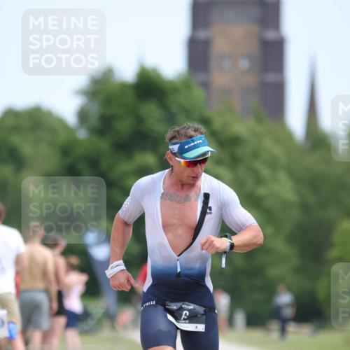 22.06.2025 - Viking Triathlon H.Heesch http://msf.ph/oto/8098401 22.06.2025 13:14:36 Laufen 6 meine-sportfotos.de