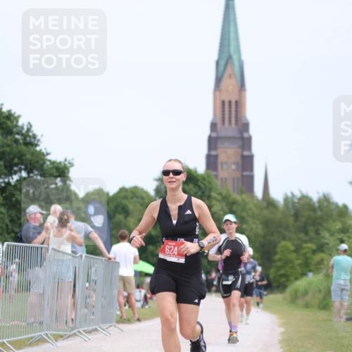 22.06.2025 - Viking Triathlon H.Heesch http://msf.ph/oto/8098405 22.06.2025 13:30:25 Laufen 58, 86, 624 meine-sportfotos.de