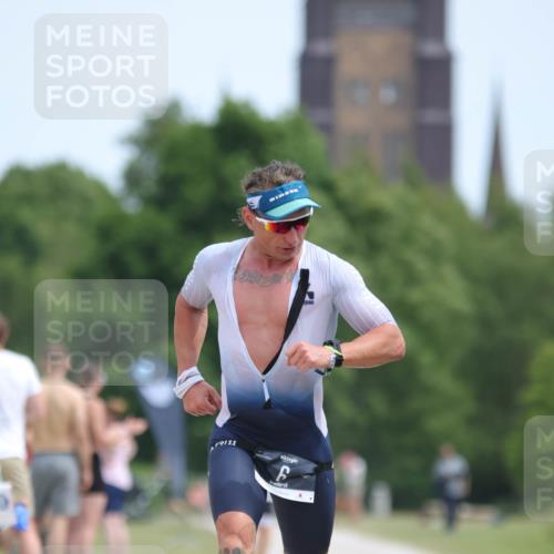 22.06.2025 - Viking Triathlon H.Heesch http://msf.ph/oto/8098406 22.06.2025 13:14:36 Laufen 6 meine-sportfotos.de