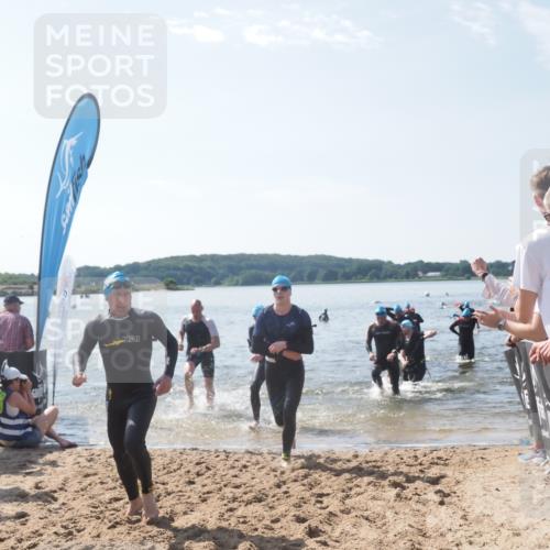 22.06.2025 - Viking Triathlon MichiJ http://msf.ph/oto/8098407 22.06.2025 10:43:19 Schwimmen 31, 109, 110, 115, 167, 257, 328, 483, 489, 501 meine-sportfotos.de