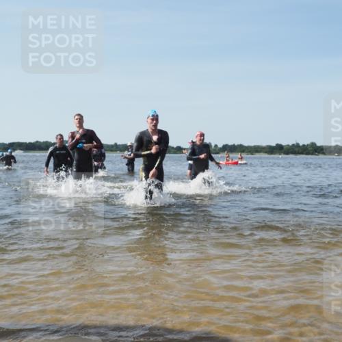 22.06.2025 - Viking Triathlon KatJ http://msf.ph/oto/8098420 22.06.2025 10:32:00 Schwimmen 63, 87, 124, 125, 193, 207, 226, 271, 435, 449, 464, 488, 507, 658 meine-sportfotos.de