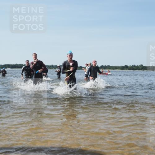 22.06.2025 - Viking Triathlon KatJ http://msf.ph/oto/8098430 22.06.2025 10:32:00 Schwimmen 63, 87, 124, 125, 193, 207, 226, 271, 435, 449, 464, 488, 507, 658 meine-sportfotos.de