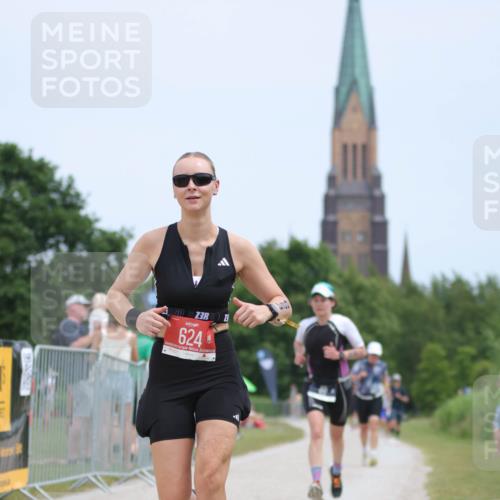 22.06.2025 - Viking Triathlon H.Heesch http://msf.ph/oto/8098438 22.06.2025 13:30:26 Laufen 58, 86, 624 meine-sportfotos.de