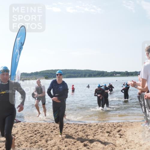 22.06.2025 - Viking Triathlon MichiJ http://msf.ph/oto/8098445 22.06.2025 10:43:19 Schwimmen 31, 109, 110, 115, 167, 257, 328, 483, 489, 501 meine-sportfotos.de