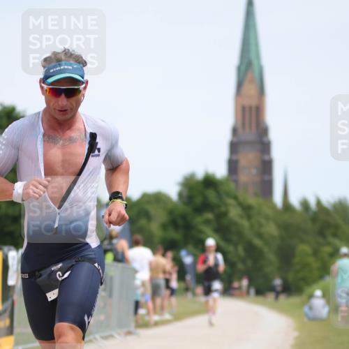 22.06.2025 - Viking Triathlon H.Heesch http://msf.ph/oto/8098477 22.06.2025 13:14:39 Laufen 6, 385 meine-sportfotos.de