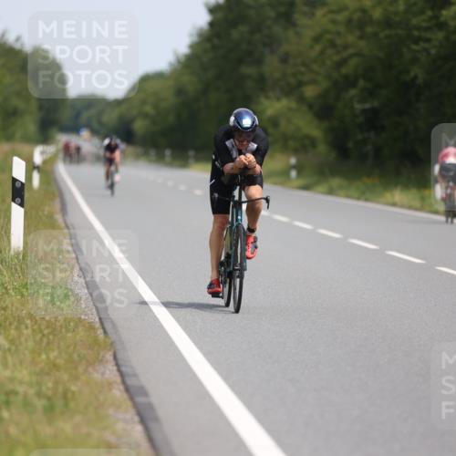 22.06.2025 - Viking Triathlon Yannick Fuchs http://msf.ph/oto/8098486 22.06.2025 12:01:39 Radfahren 16, 36, 133, 146, 147, 448 meine-sportfotos.de