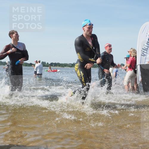 22.06.2025 - Viking Triathlon KatJ http://msf.ph/oto/8098505 22.06.2025 10:32:02 Schwimmen 63, 87, 193, 207, 226, 271, 435, 449, 464, 488, 507, 658 meine-sportfotos.de