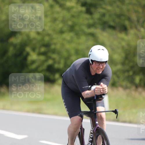 22.06.2025 - Viking Triathlon Yannick Fuchs http://msf.ph/oto/8098545 22.06.2025 11:23:05 Radfahren 20, 46, 81, 88, 232, 265, 431, 532, 552 meine-sportfotos.de