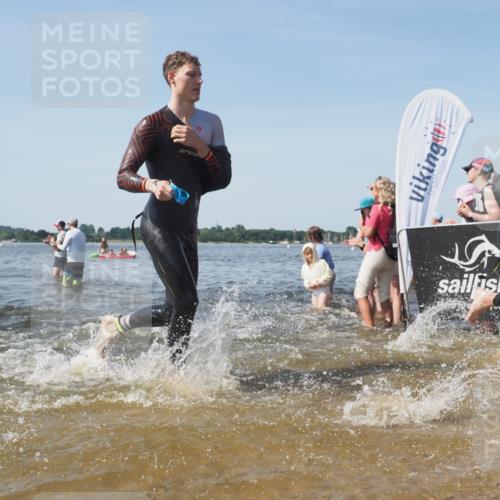 22.06.2025 - Viking Triathlon KatJ http://msf.ph/oto/8098555 22.06.2025 10:32:03 Schwimmen 63, 87, 193, 207, 226, 271, 435, 449, 464, 488, 658 meine-sportfotos.de