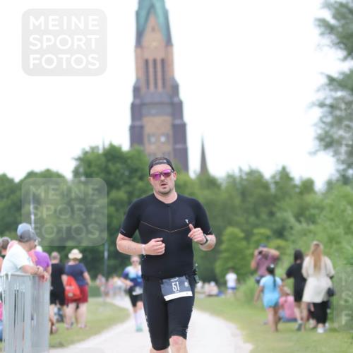 22.06.2025 - Viking Triathlon H.Heesch http://msf.ph/oto/8098586 22.06.2025 15:37:10 Laufen 51, 285 meine-sportfotos.de