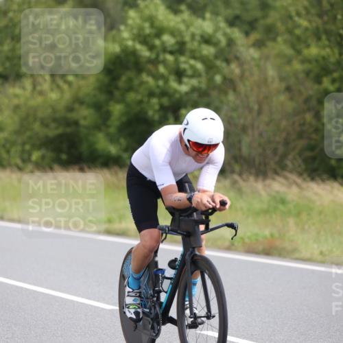 22.06.2025 - Viking Triathlon Yannick Fuchs http://msf.ph/oto/8098587 22.06.2025 12:01:49 Radfahren 147, 256, 448 meine-sportfotos.de