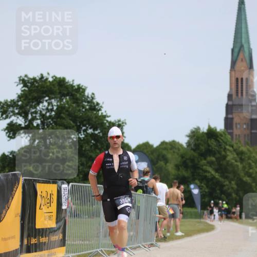 22.06.2025 - Viking Triathlon H.Heesch http://msf.ph/oto/8098605 22.06.2025 13:14:45 Laufen 385 meine-sportfotos.de
