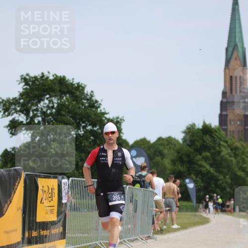 22.06.2025 - Viking Triathlon H.Heesch http://msf.ph/oto/8098615 22.06.2025 13:14:45 Laufen 385 meine-sportfotos.de