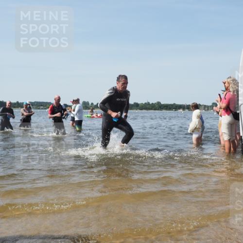 22.06.2025 - Viking Triathlon KatJ http://msf.ph/oto/8098619 22.06.2025 10:32:06 Schwimmen 63, 193, 207, 214, 226, 271, 449, 464, 488 meine-sportfotos.de
