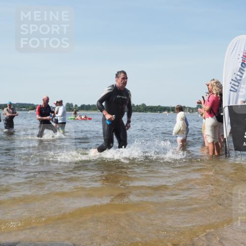 22.06.2025 - Viking Triathlon KatJ http://msf.ph/oto/8098642 22.06.2025 10:32:06 Schwimmen 63, 193, 207, 214, 226, 271, 449, 464, 488 meine-sportfotos.de