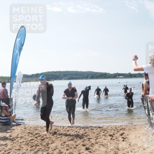 22.06.2025 - Viking Triathlon MichiJ http://msf.ph/oto/8098649 22.06.2025 10:43:23 Schwimmen 31, 109, 115, 257, 483, 501, 620 meine-sportfotos.de