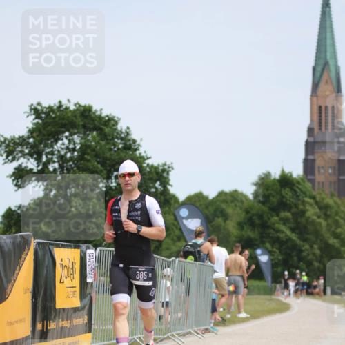 22.06.2025 - Viking Triathlon H.Heesch http://msf.ph/oto/8098654 22.06.2025 13:14:45 Laufen 385 meine-sportfotos.de