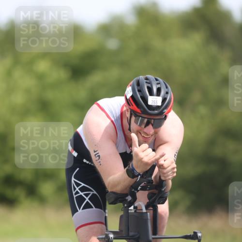 22.06.2025 - Viking Triathlon Yannick Fuchs http://msf.ph/oto/8098657 22.06.2025 12:02:07 Radfahren 62, 255, 349, 620 meine-sportfotos.de