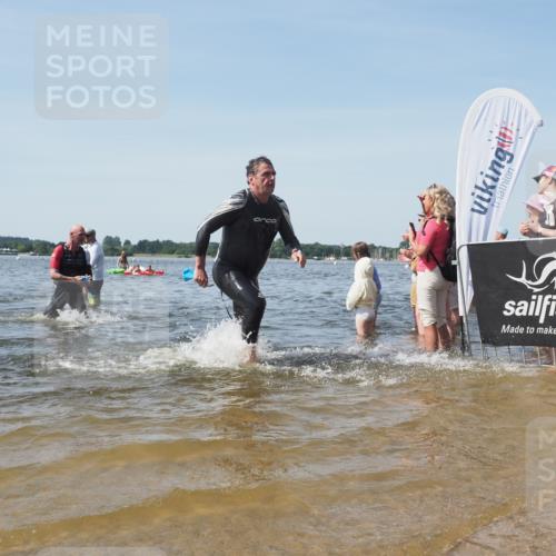 22.06.2025 - Viking Triathlon KatJ http://msf.ph/oto/8098663 22.06.2025 10:32:06 Schwimmen 63, 193, 207, 214, 226, 271, 449, 464, 488 meine-sportfotos.de
